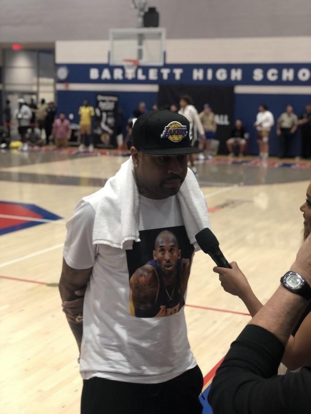 德佬：那不勒斯比去年更强；我喜欢意大利诺这样的教练（德佬：今年的那不勒斯更强；我欣赏像意大利诺这样的主帅）