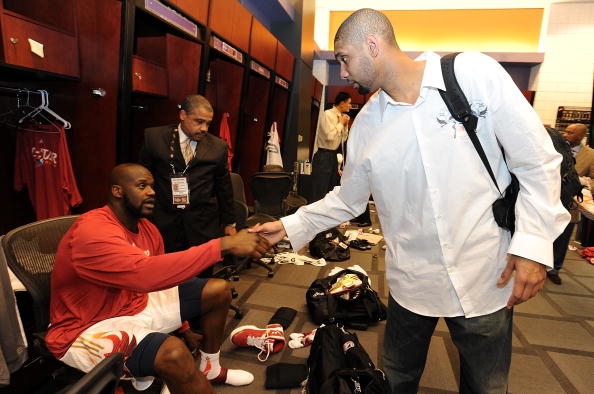 国乒主力连轴转战四城，赛程密集伤病频发压力倍增（国乒主力四城连战，密集赛程致伤病频仍压力陡增）