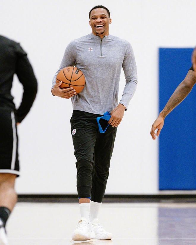 还去踢U21联赛？王钰栋今年已代表5支球队出战44场比赛（本季已为5队出战44场，王钰栋还要去踢U21？）